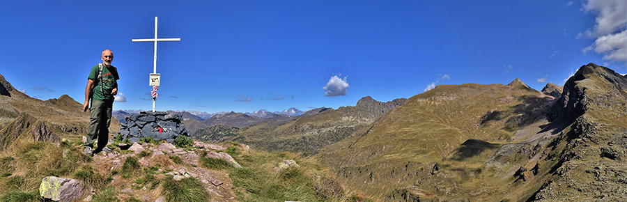 Alla Cima di Mezzeno (2230 m)